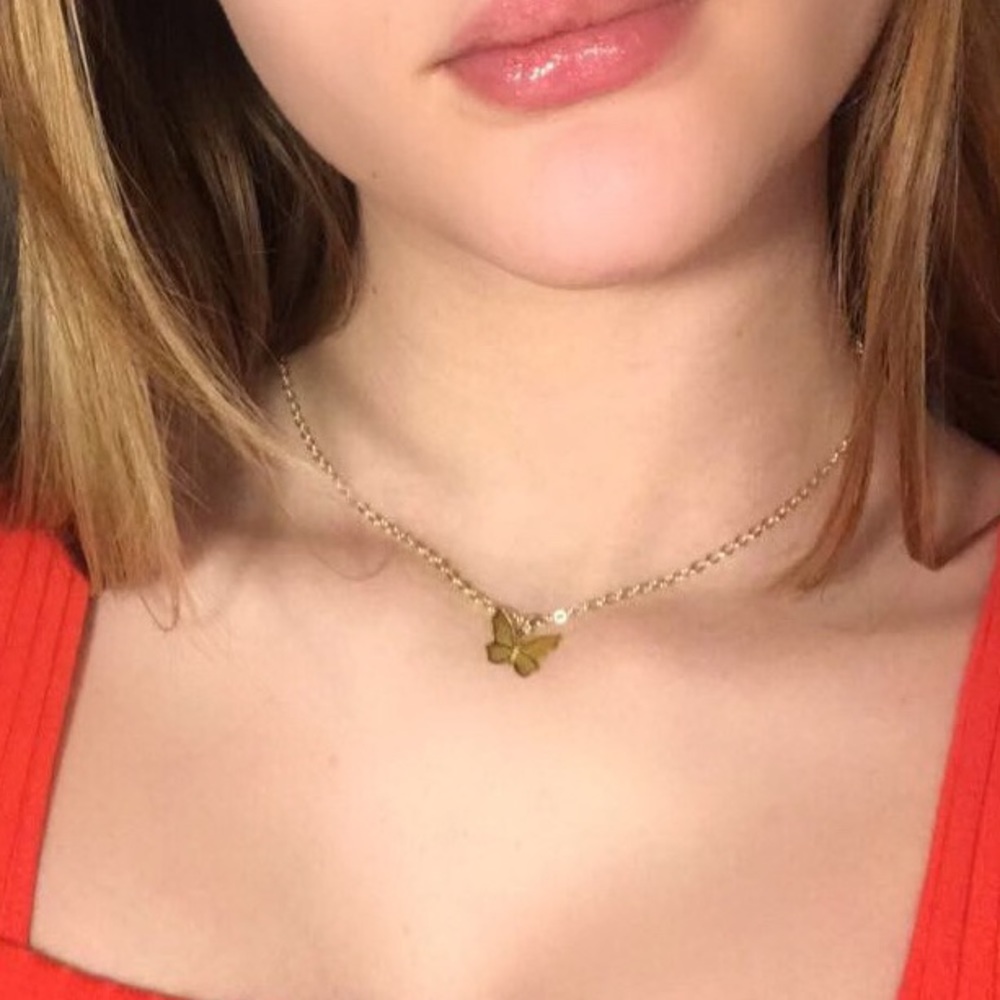 Single butterfly necklace 🦋